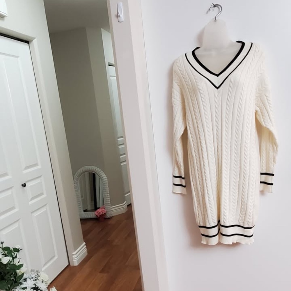 Joe Fresh Sweater Dress Sz Large 36-38 Bust. Fits Beautifully